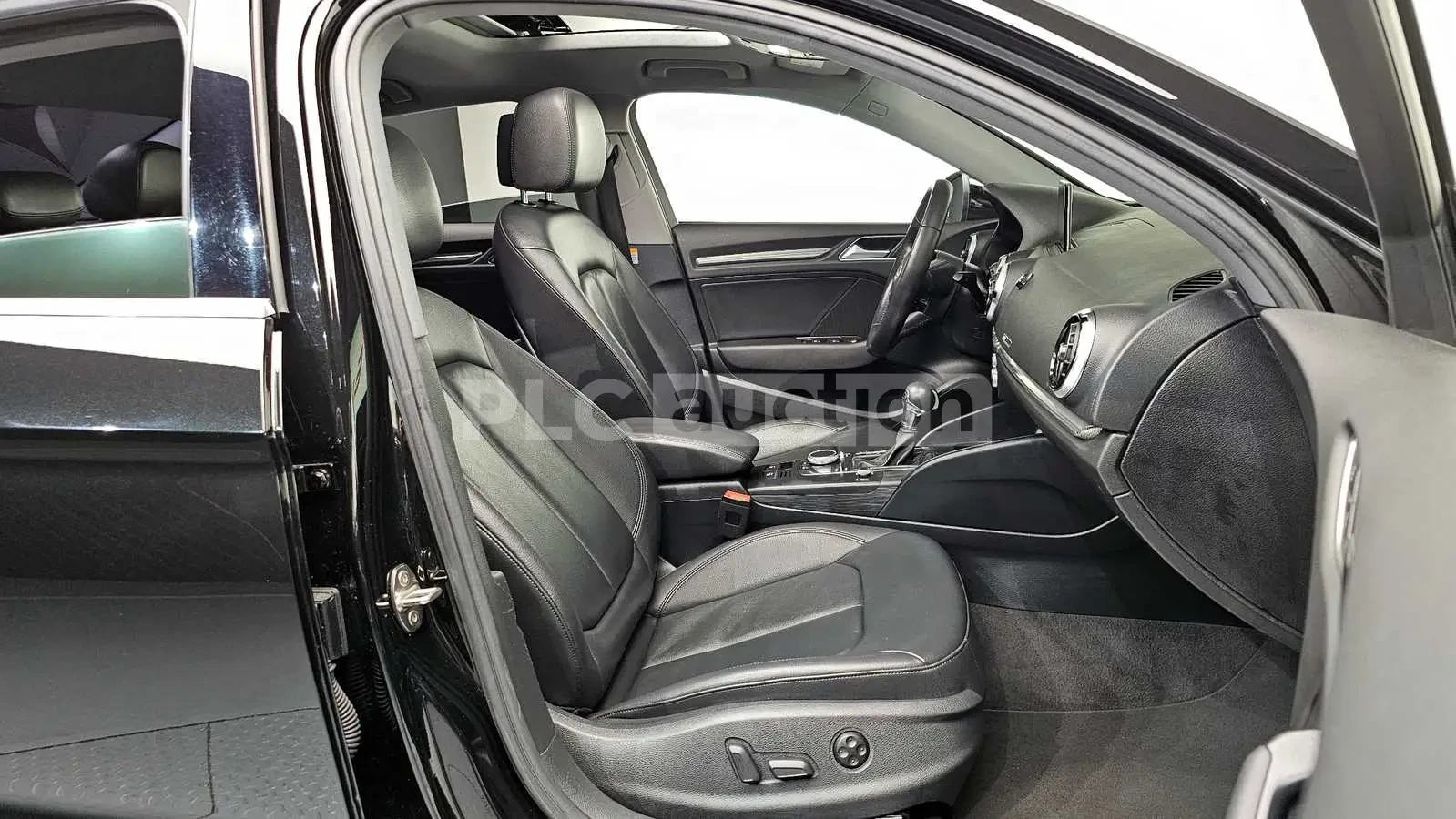 Audi A3 40TFSI| ПОДГРЕВ| ПАНО| ВКЛ.ТЕХНОТЕСТ, снимка 9 - Автомобили и джипове - 54845706