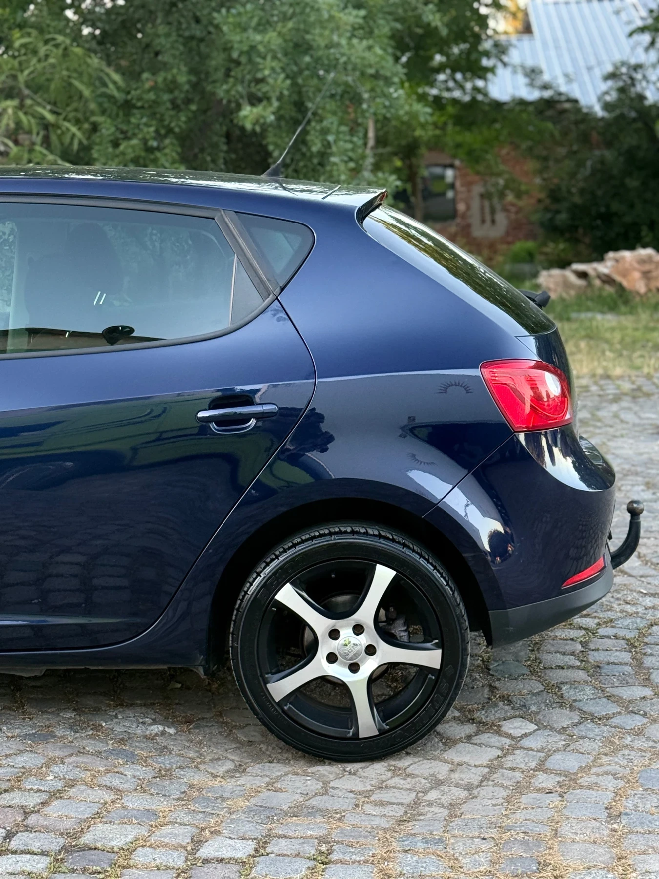 Seat Ibiza 1.9 105 * Клима* Подгрев* Икономичен!, снимка 6 - Автомобили и джипове - 54907494