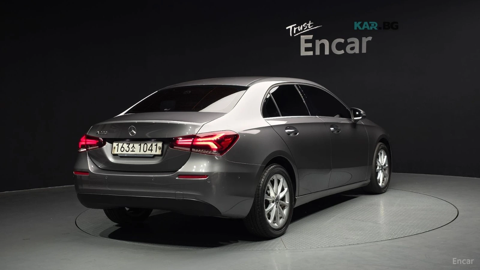 Mercedes-Benz A 220 * CARBON* 360* KEYLESS* Camera* ПОДГРЕВ* , снимка 2 - Автомобили и джипове - 55062567