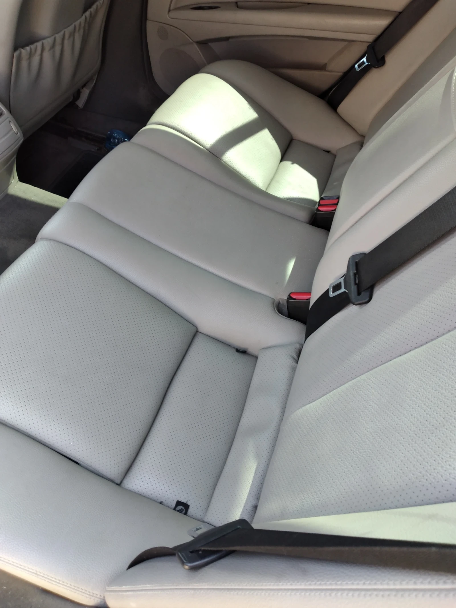 Mercedes-Benz E 200 | Mobile.bg � ����������� 11
