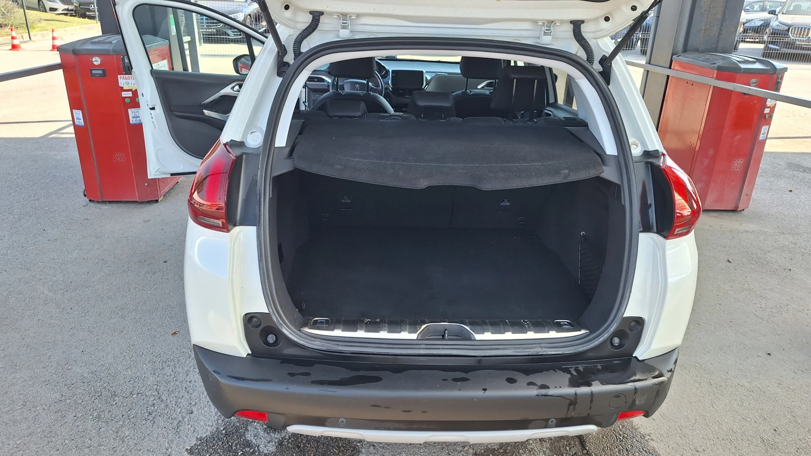 Peugeot 2008 1, 2 i 48000km, снимка 10 - Автомобили и джипове - 55516867