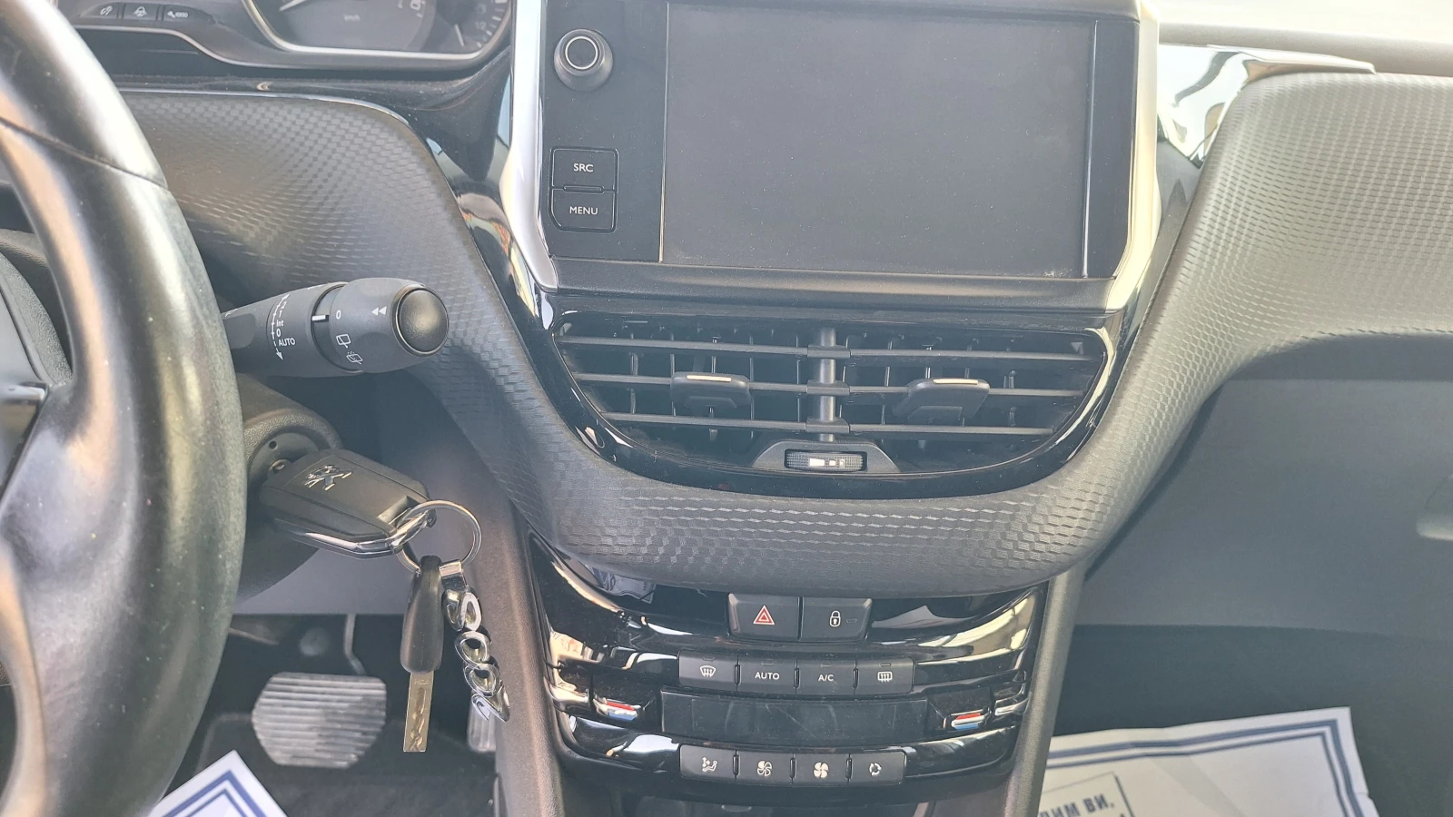 Peugeot 2008 1, 2 i 48000km, снимка 8 - Автомобили и джипове - 55516867