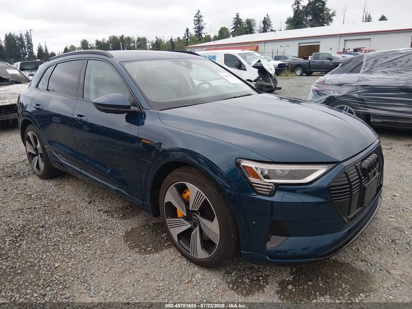Audi E-Tron Premium Plus Quattro