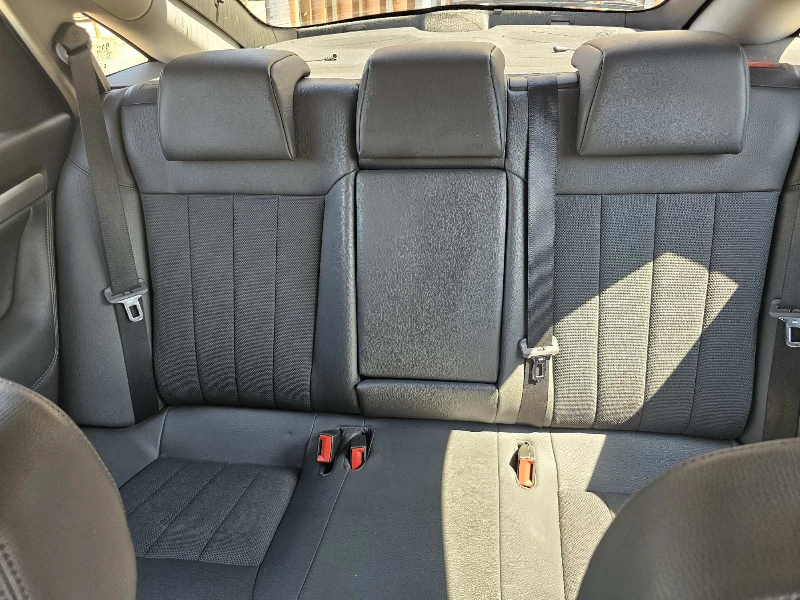 Opel Vectra Sedan, снимка 3 - Автомобили и джипове - 55617909