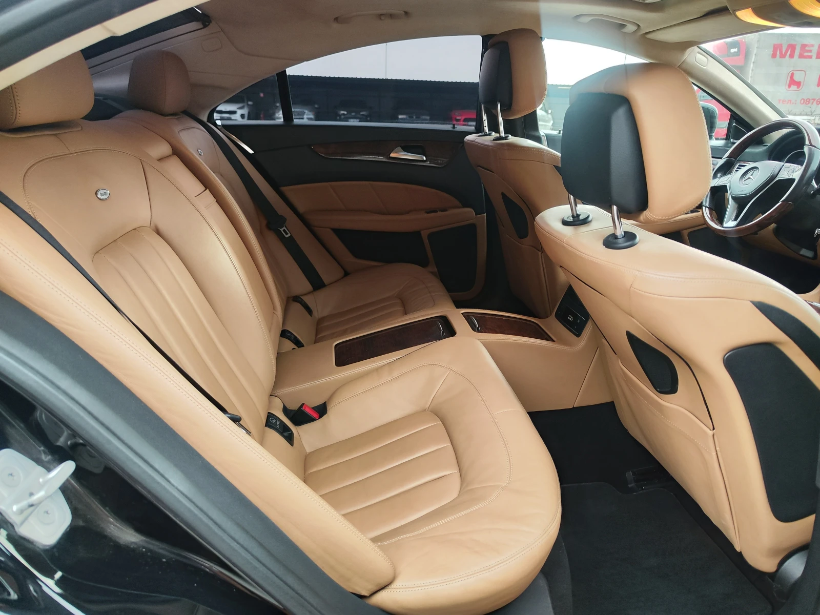 Mercedes-Benz CLS 500 DESIGNO* 4MATIC* PODGREV* OBDUH* ALCANTAR* LINEAS*, снимка 9 - Автомобили и джипове - 55792500