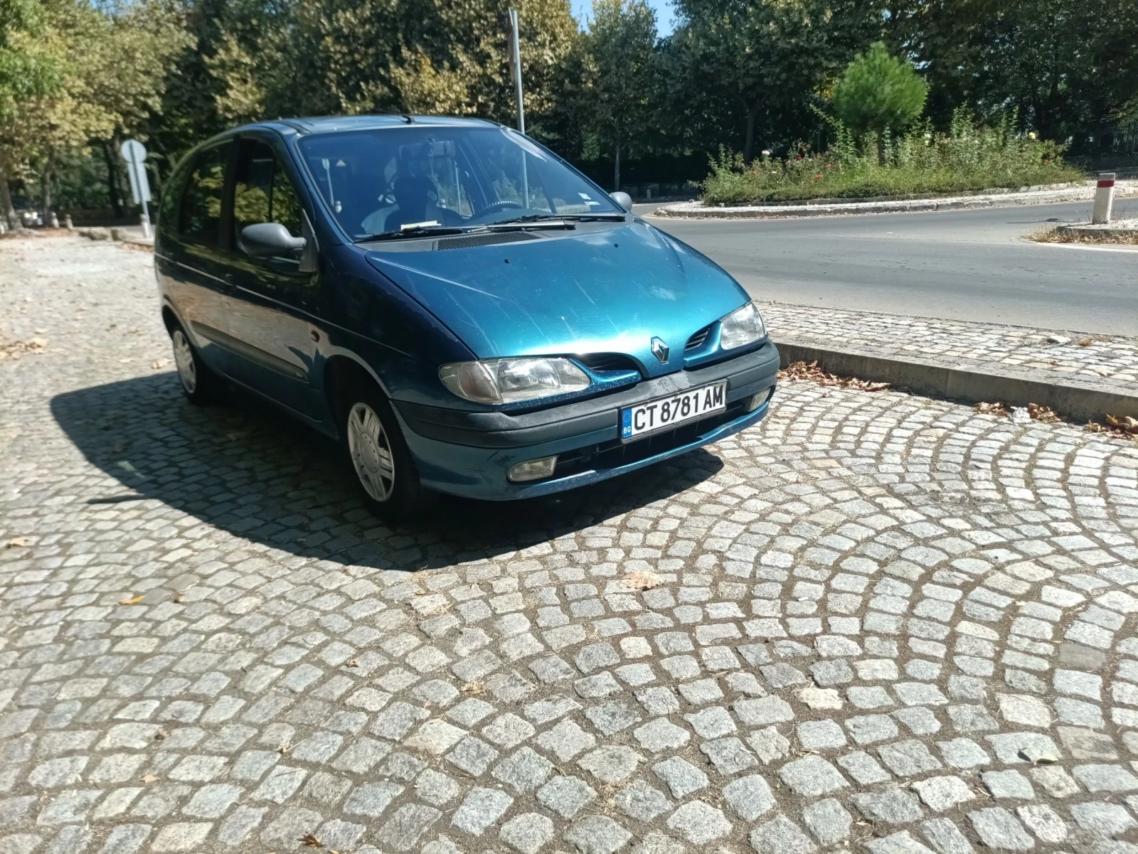 Renault Scenic 1.6 8v 90коня газ