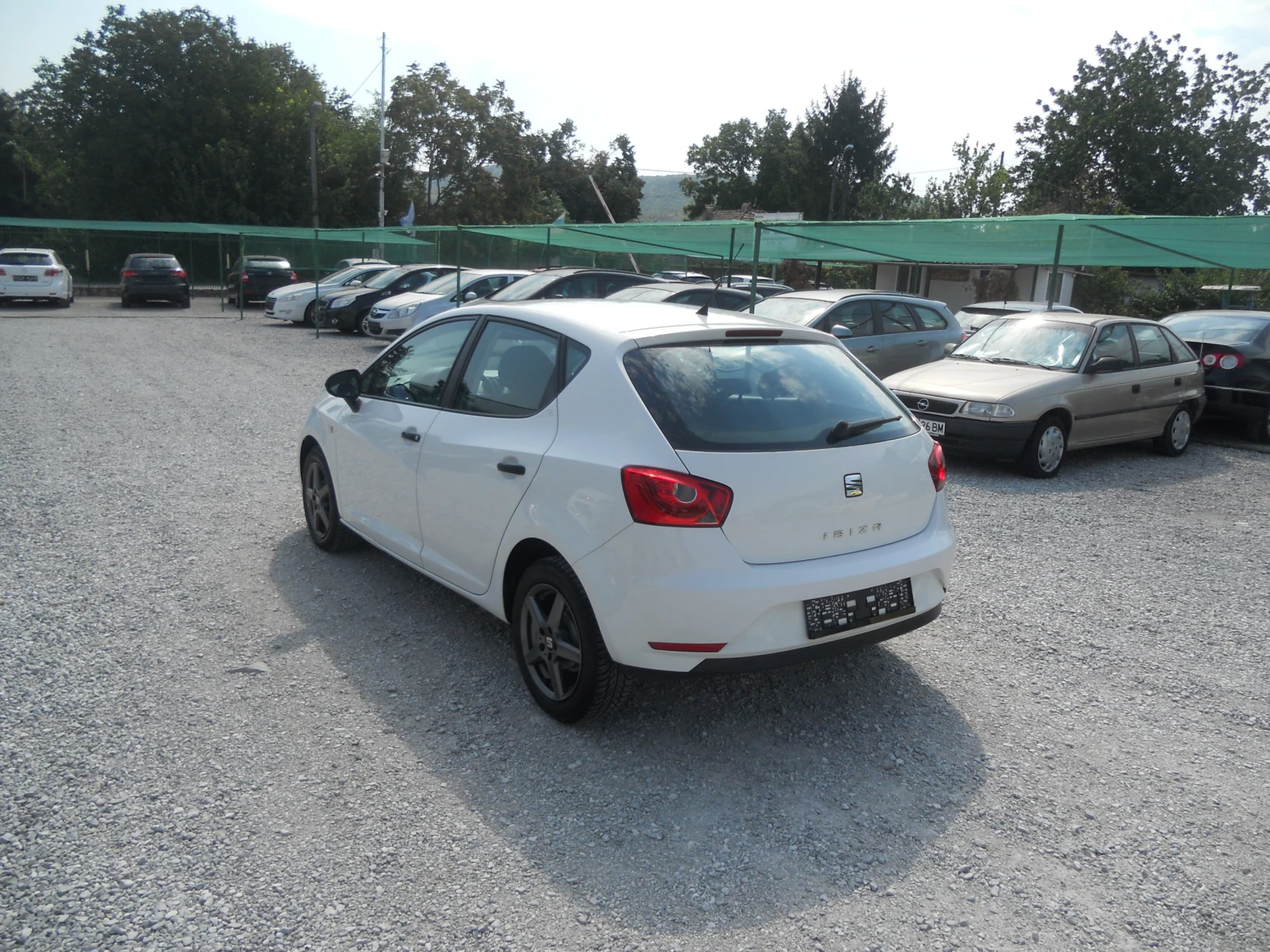 Seat Ibiza 1, 0iЛизинг!!! Реални километри пълна история, снимка 3 - Автомобили и джипове - 56079048