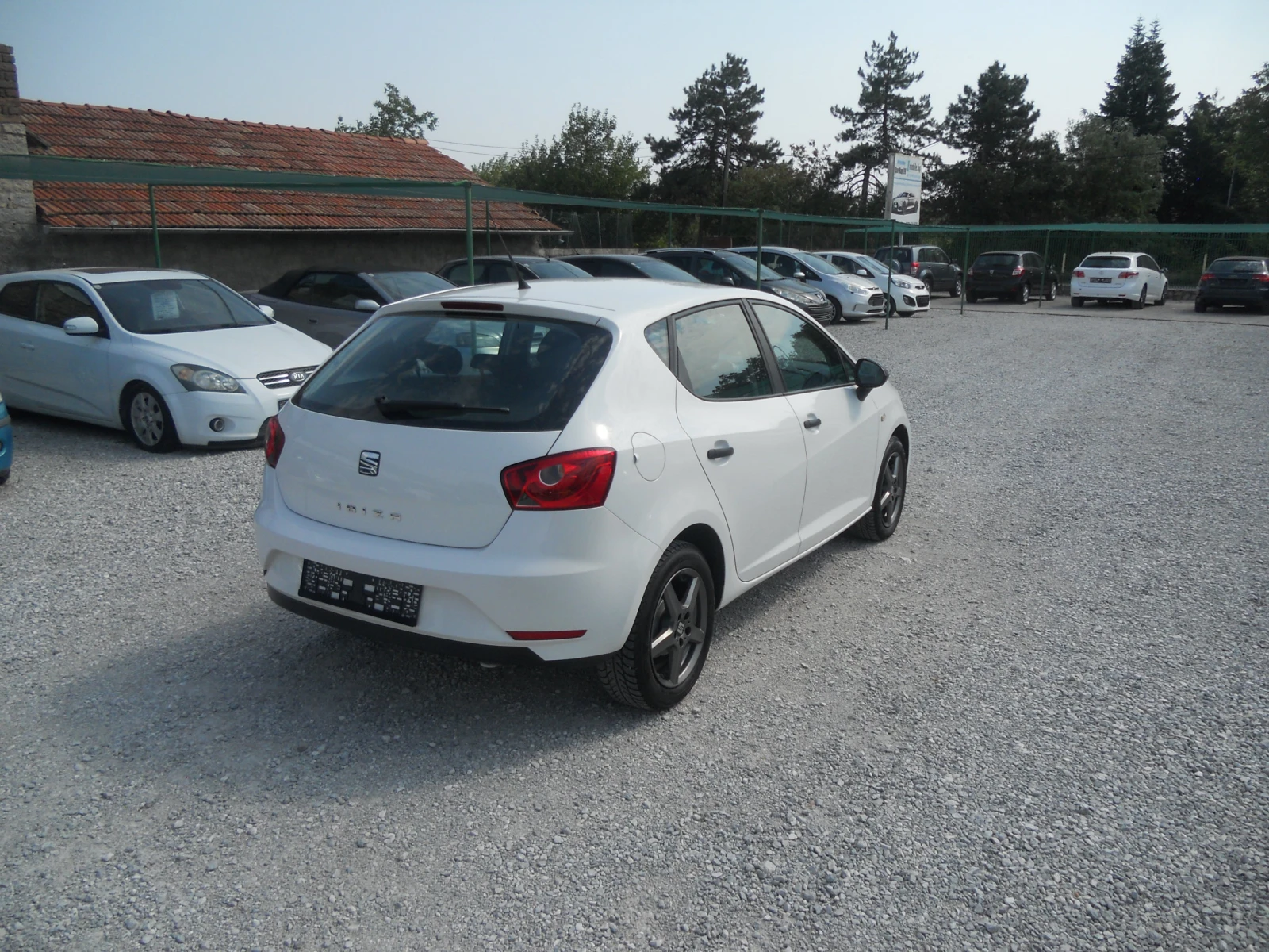 Seat Ibiza 1, 0iЛизинг!!! Реални километри пълна история, снимка 4 - Автомобили и джипове - 56079048