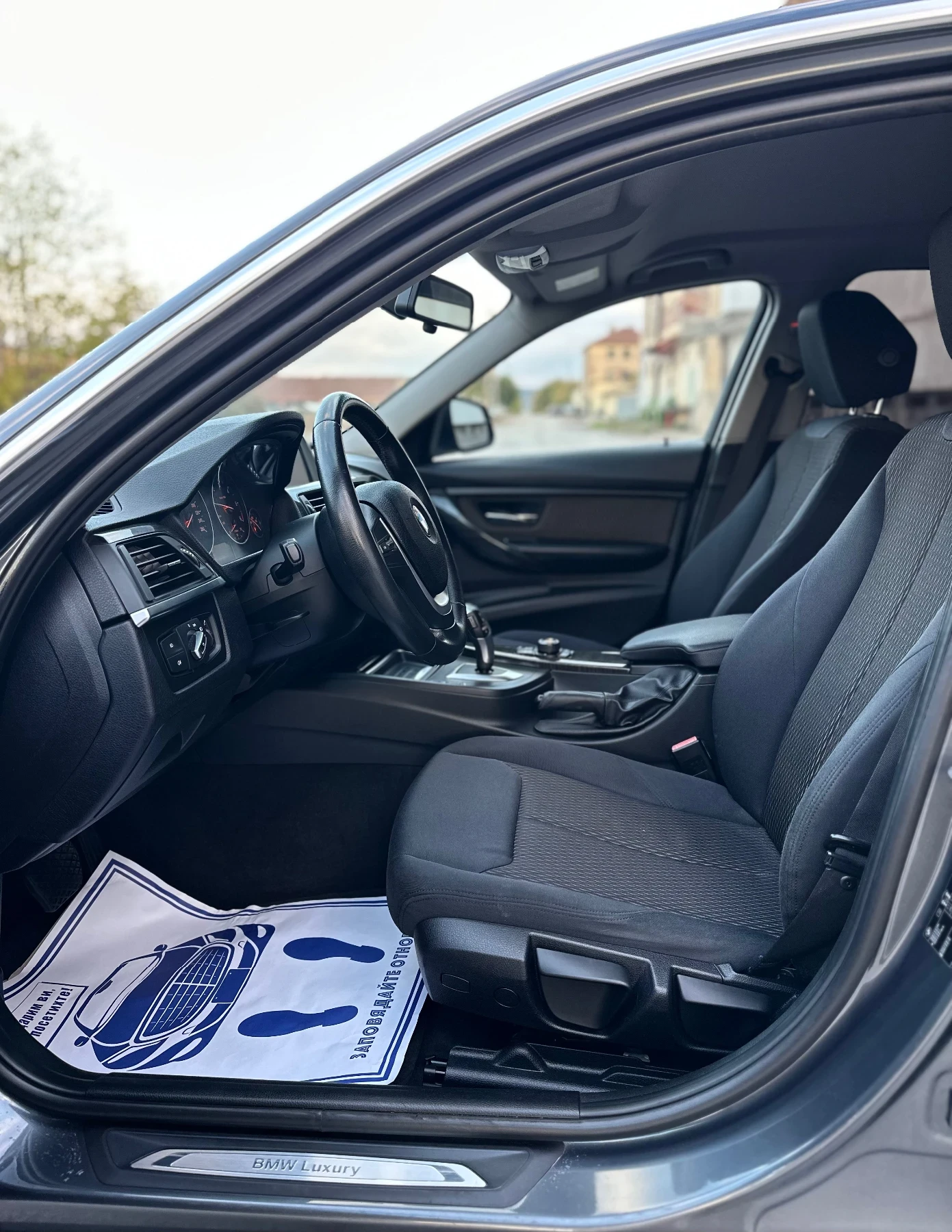 BMW 320 Automatic / 184 / luxury , снимка 12 - Автомобили и джипове - 56727203