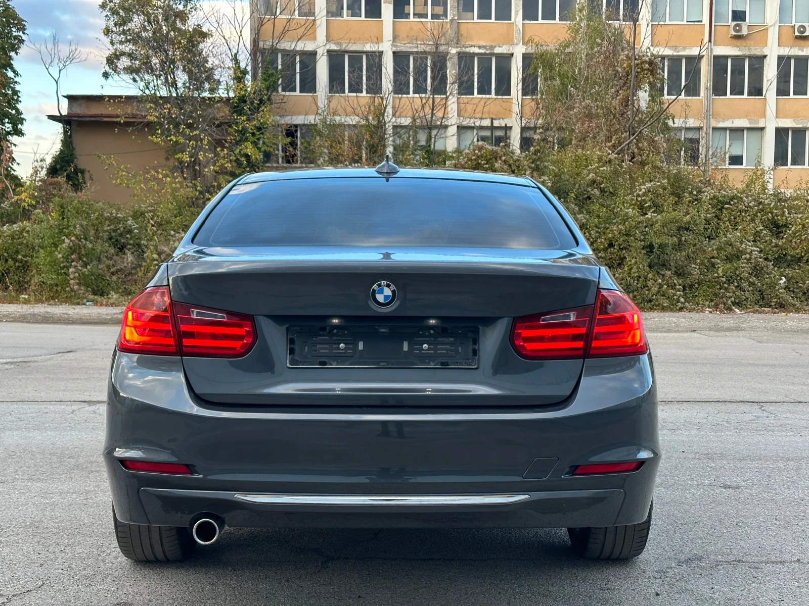 BMW 320 Automatic / 184 / luxury , снимка 5 - Автомобили и джипове - 56727203