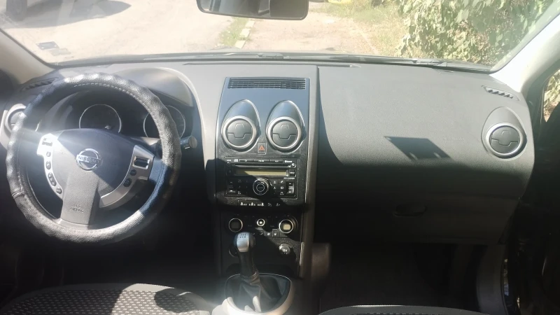 Nissan Qashqai 1.6 бензин , снимка 4 - Автомобили и джипове - 47332135