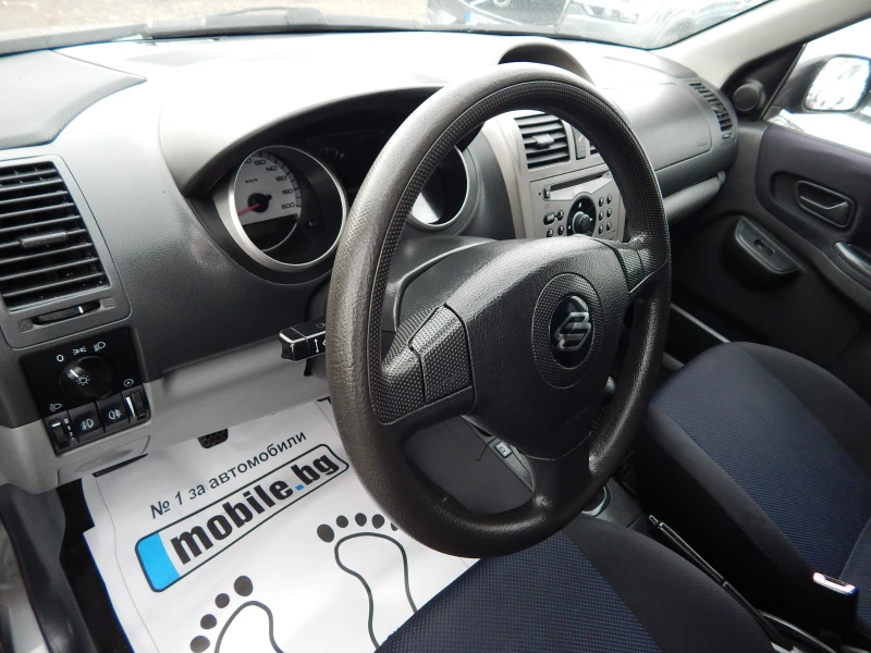 Suzuki Ignis 1.3VVT* Газов инжекцион* , снимка 11 - Автомобили и джипове - 48250572