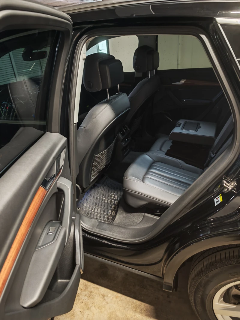 Audi Q5 PREMIUM, снимка 8 - Автомобили и джипове - 52723569