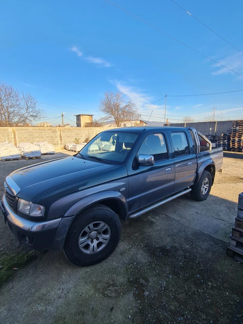 Mazda B2500, снимка 12 - Автомобили и джипове - 52852851