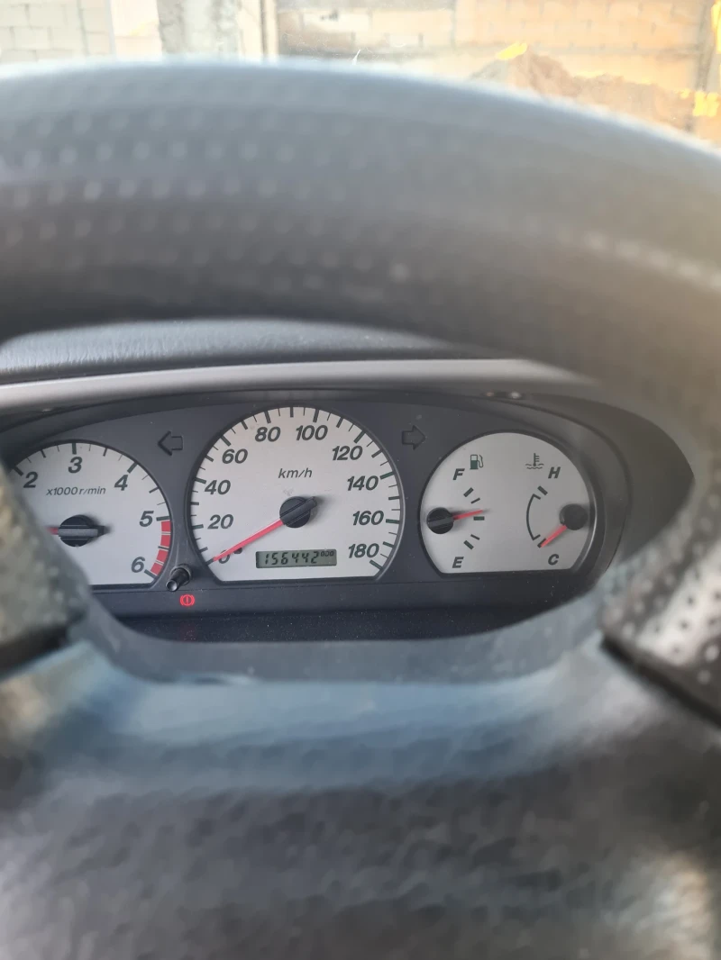 Mazda B2500, снимка 16 - Автомобили и джипове - 52852851