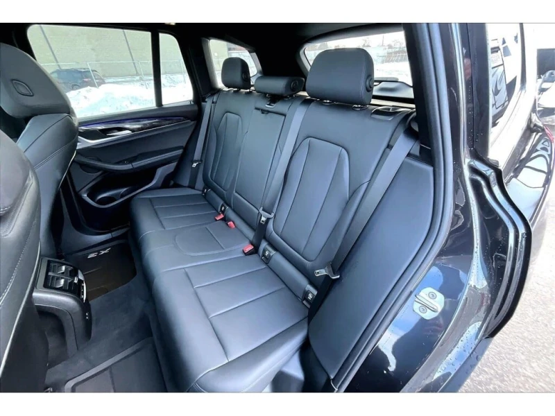 BMW X3 * Premium Pkg | Panoramic Sunroof | Heated Seats |, снимка 16 - Автомобили и джипове - 52866828