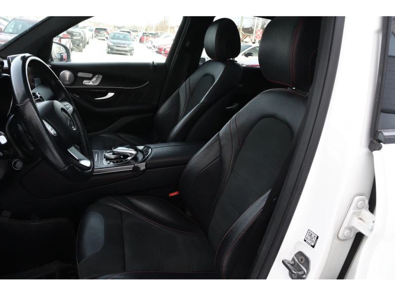 Mercedes-Benz GLC 43 AMG 4MATIC* PANO* Кожа* Подгрев* , снимка 13 - Автомобили и джипове - 53182645