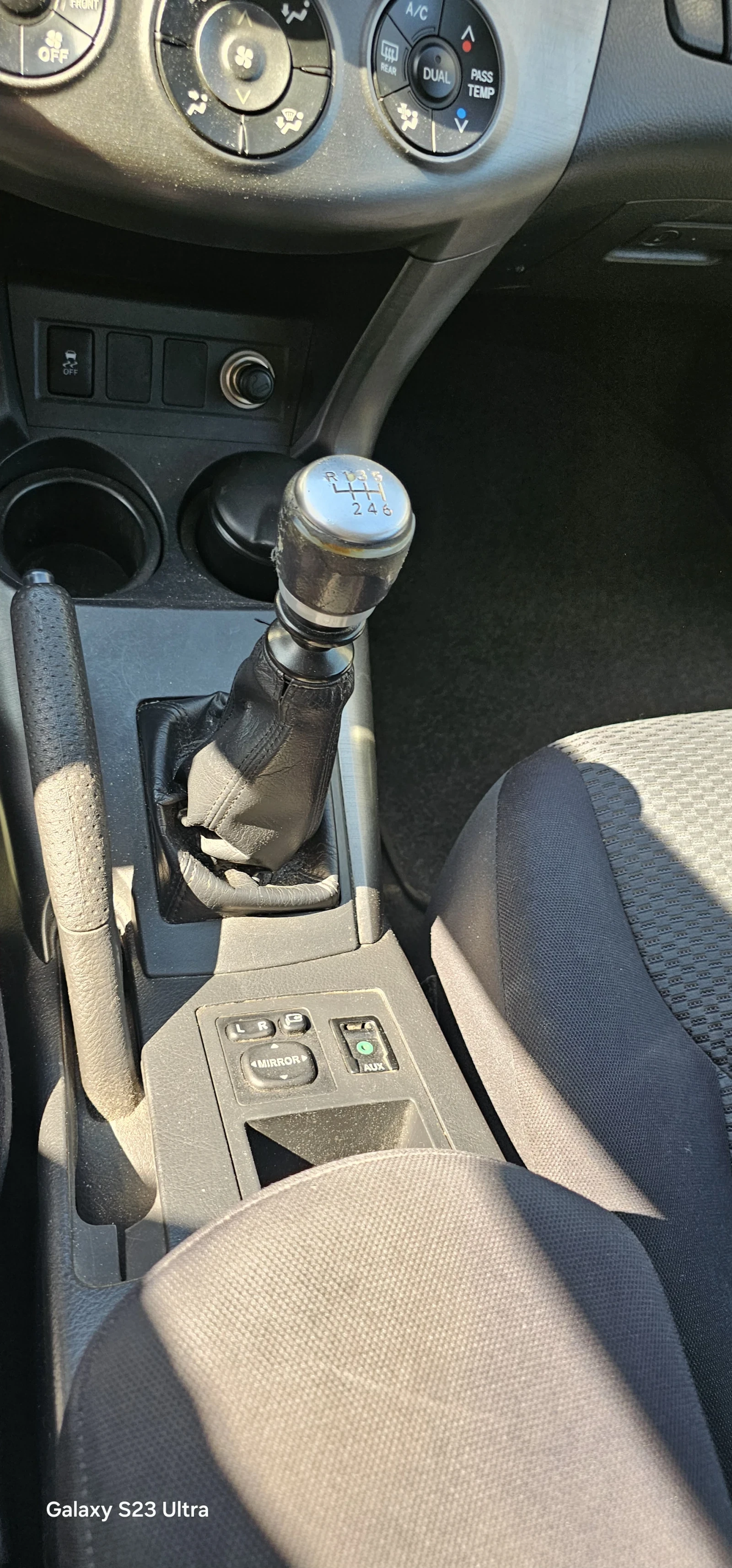 Toyota Rav4  - изображение 9