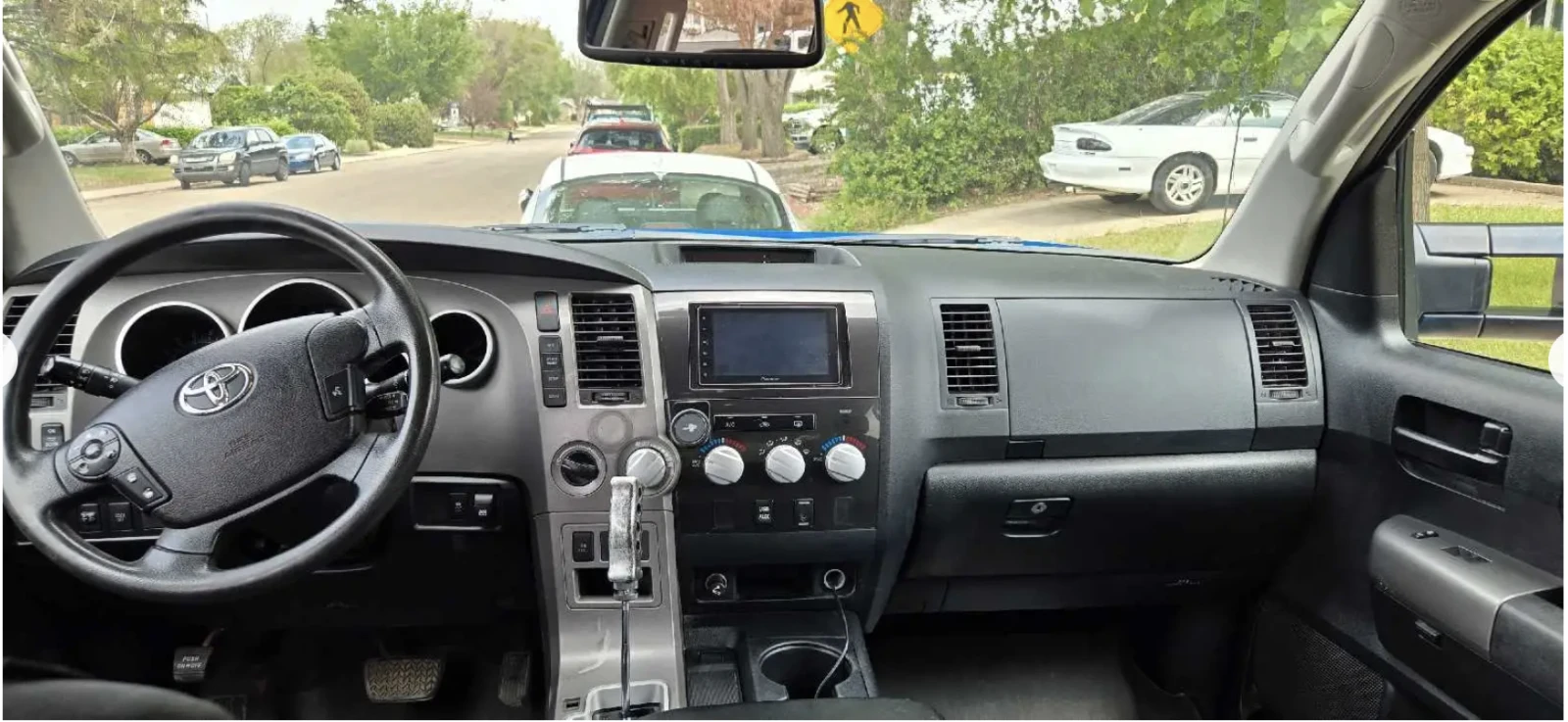 Toyota Tundra 5.7* V8* ПОДГРЕВ* КЕЙЛЕС*  - изображение 6