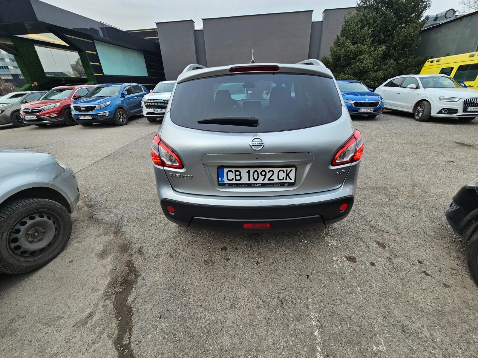 Nissan Qashqai, снимка 3 - Автомобили и джипове - 53928861