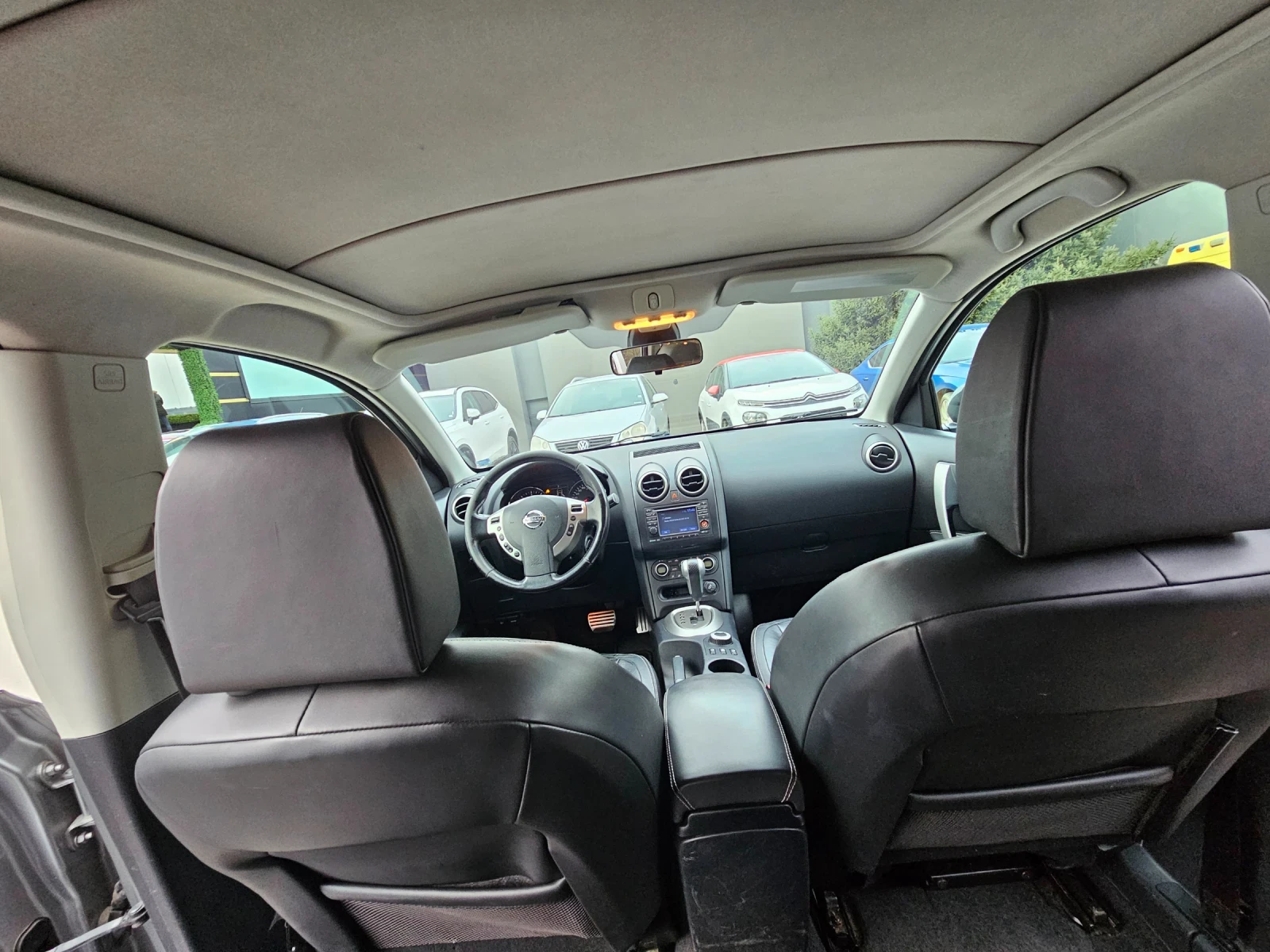 Nissan Qashqai, снимка 13 - Автомобили и джипове - 53928861