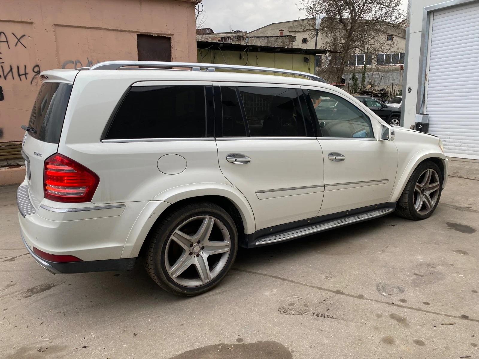 Mercedes-Benz GL 550 Grand edition , снимка 4 - Автомобили и джипове - 53964737