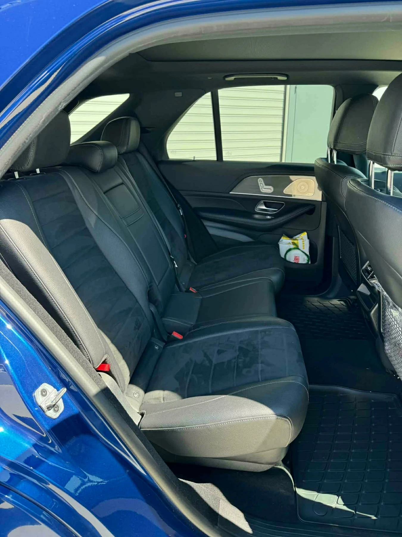 Mercedes-Benz GLE 400 d 88.000km AMG pack, Carbon Fiber, Burmester, Pano, снимка 16 - Автомобили и джипове - 54195047