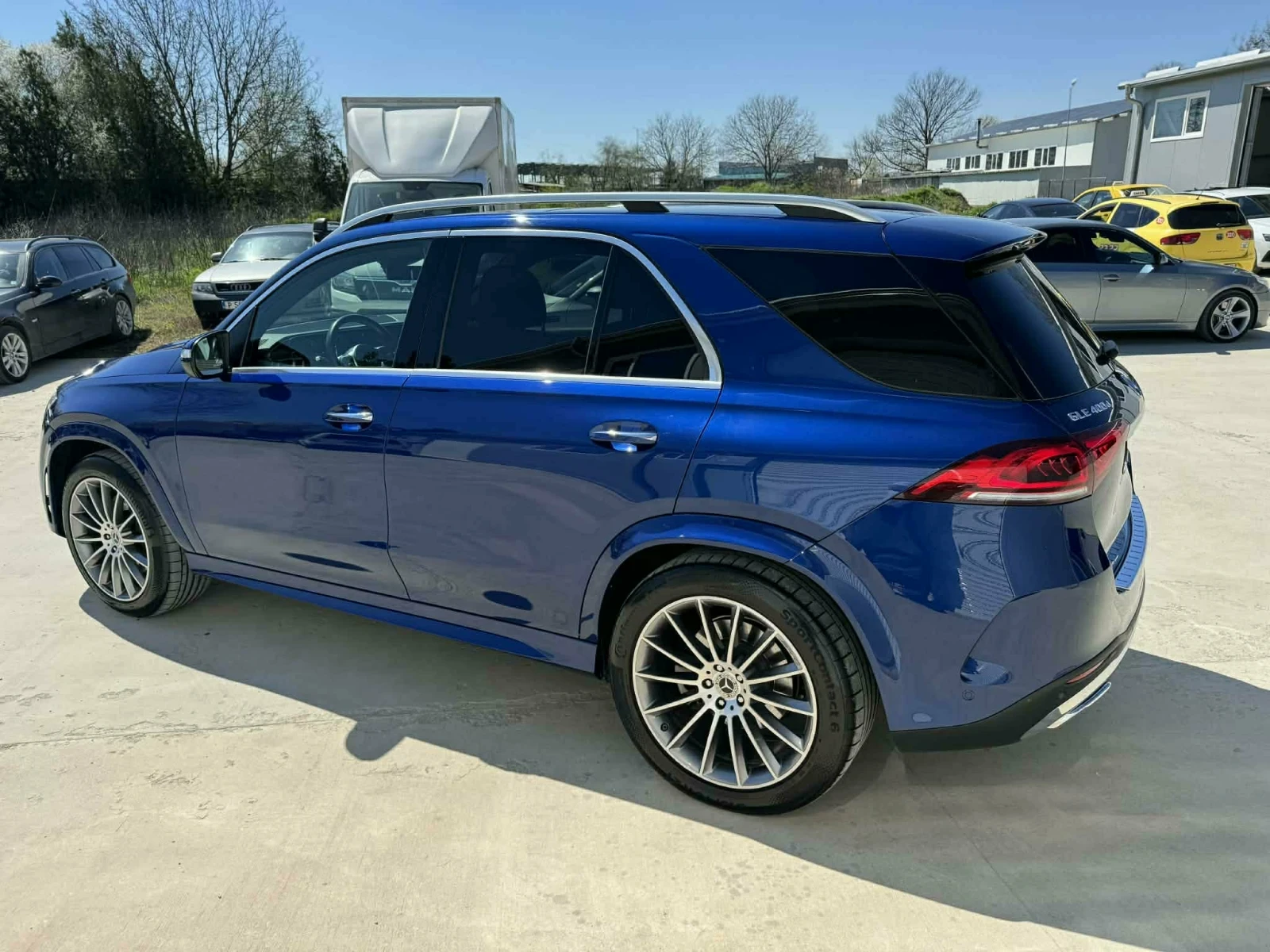 Mercedes-Benz GLE 400 d 88.000km AMG pack, Carbon Fiber, Burmester, Pano, снимка 7 - Автомобили и джипове - 54195047