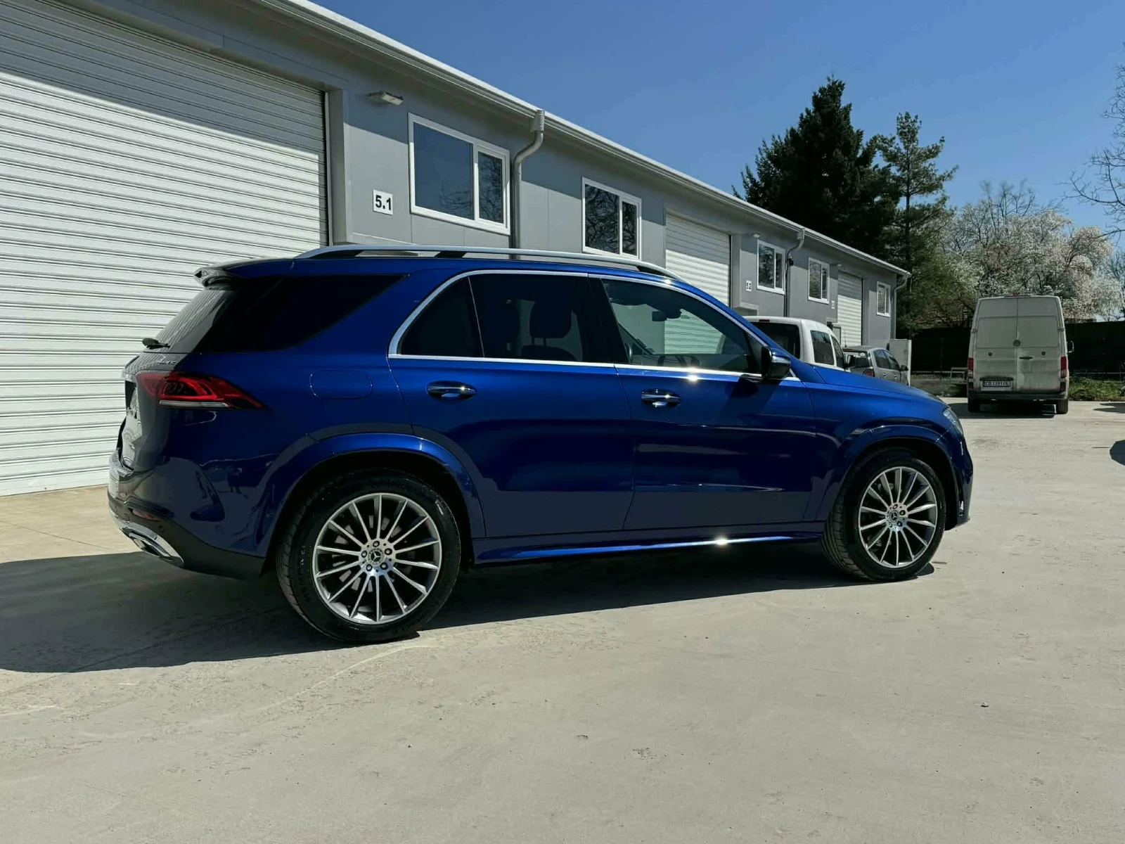 Mercedes-Benz GLE 400 d 88.000km AMG pack, Carbon Fiber, Burmester, Pano, снимка 5 - Автомобили и джипове - 54195047