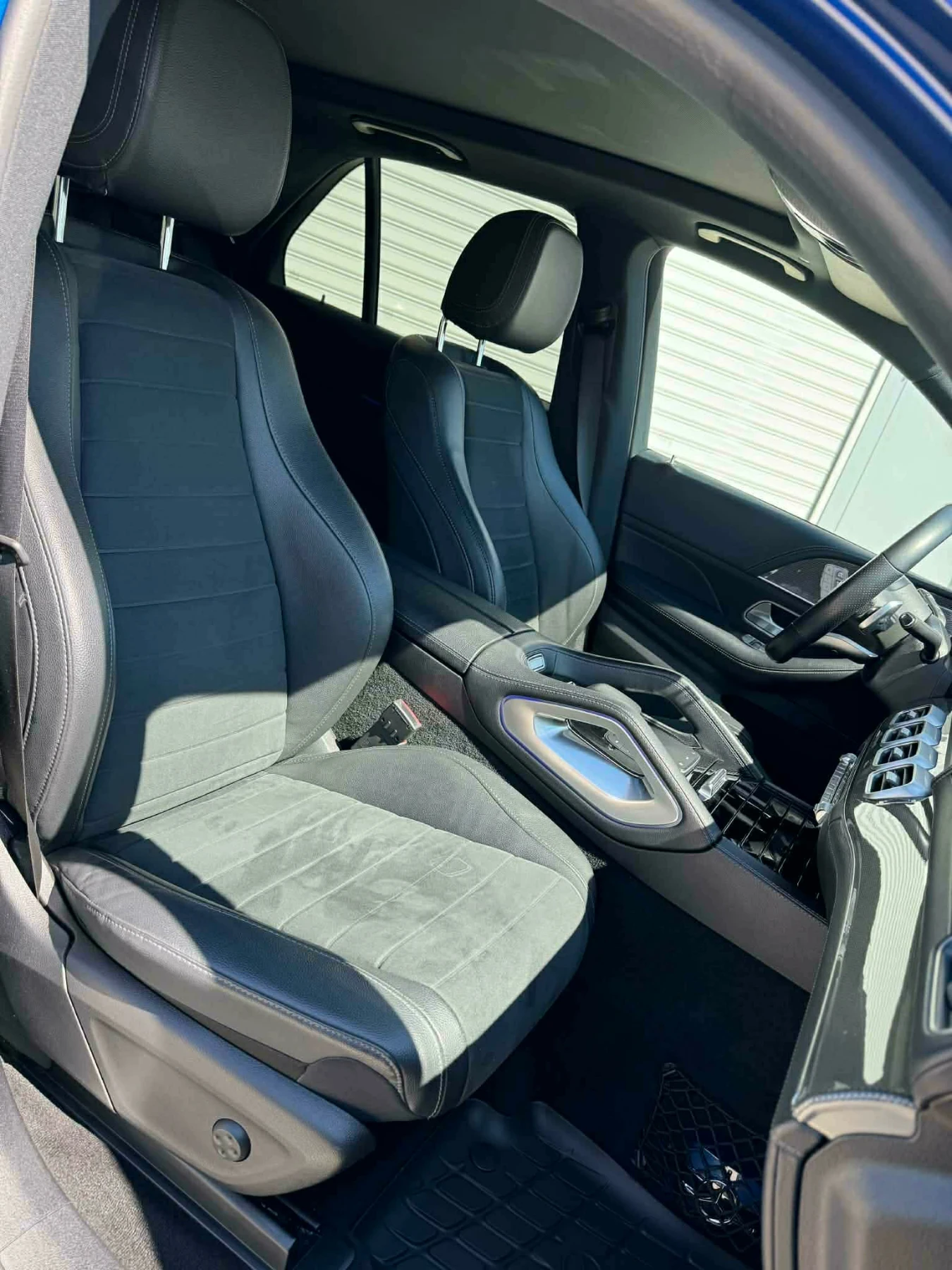 Mercedes-Benz GLE 400 d 88.000km AMG pack, Carbon Fiber, Burmester, Pano, снимка 12 - Автомобили и джипове - 54195047