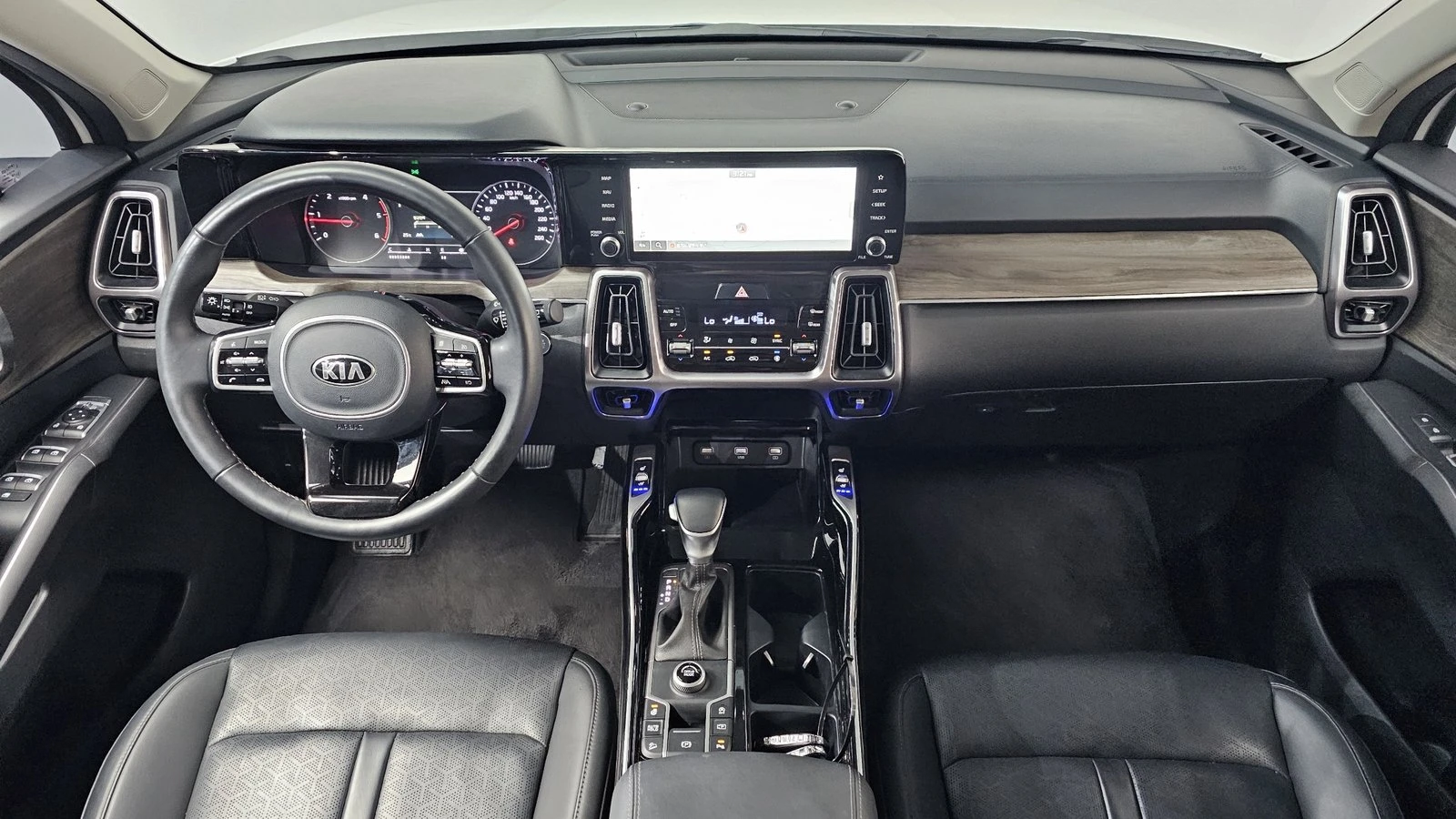 Kia Sorento 2.2* KEYLESS* ПОДГРЕВ ВОЛАН* ЕЛ. БАГАЖНИК* КРАЙНА , снимка 7 - Автомобили и джипове - 55336583