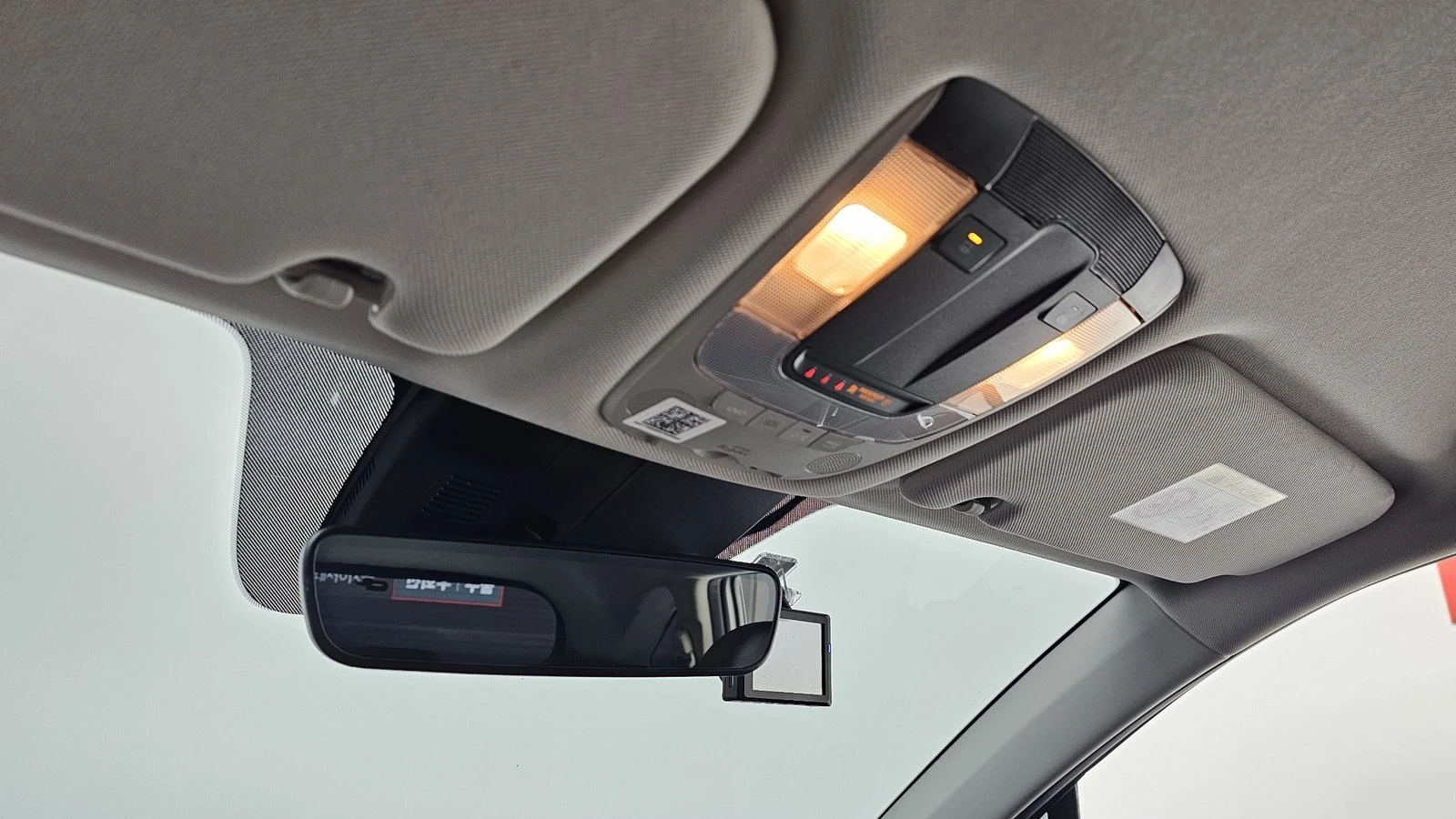 Kia Sorento 2.2* KEYLESS* ПОДГРЕВ ВОЛАН* ЕЛ. БАГАЖНИК* КРАЙНА , снимка 15 - Автомобили и джипове - 55336583