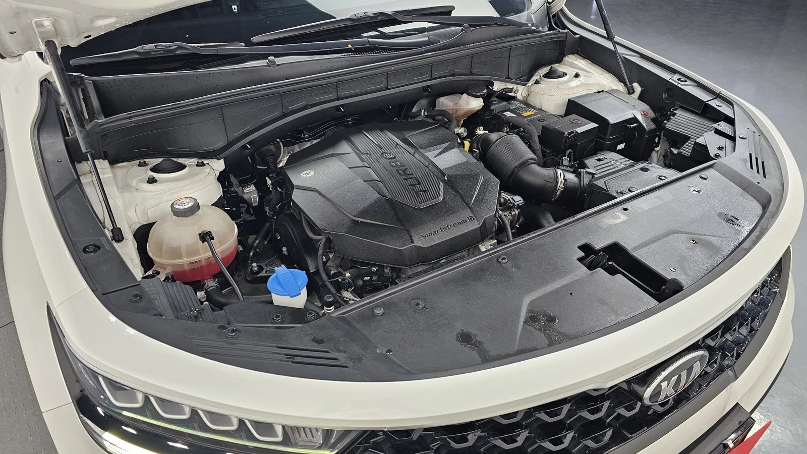 Kia Sorento 2.2* KEYLESS* ПОДГРЕВ ВОЛАН* ЕЛ. БАГАЖНИК* КРАЙНА , снимка 6 - Автомобили и джипове - 55336583