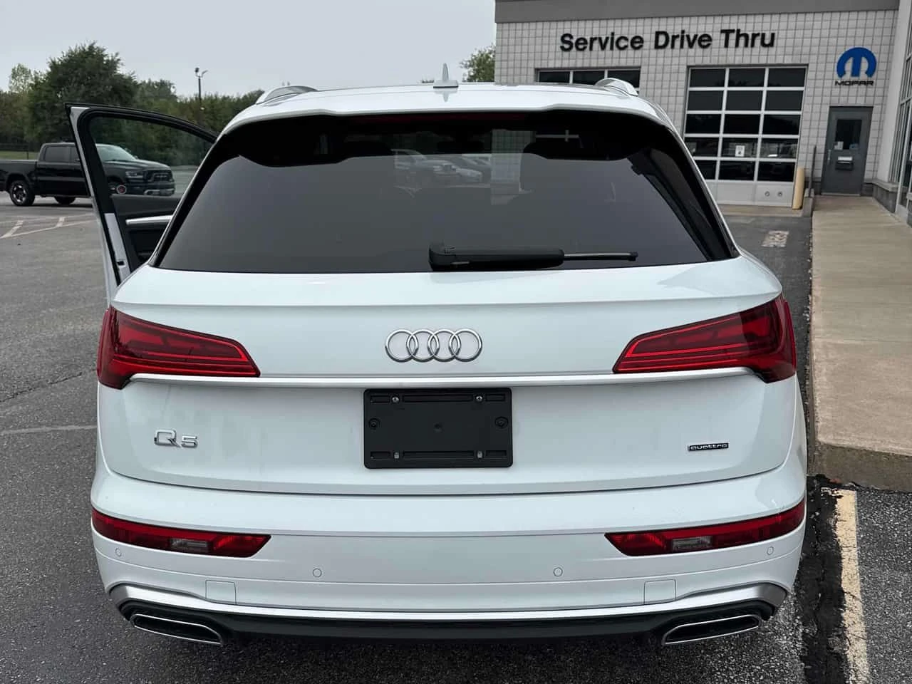 Audi Q5 PROGRESSIV S-LINE* DISTRONIC* 360* , снимка 4 - Автомобили и джипове - 55664827
