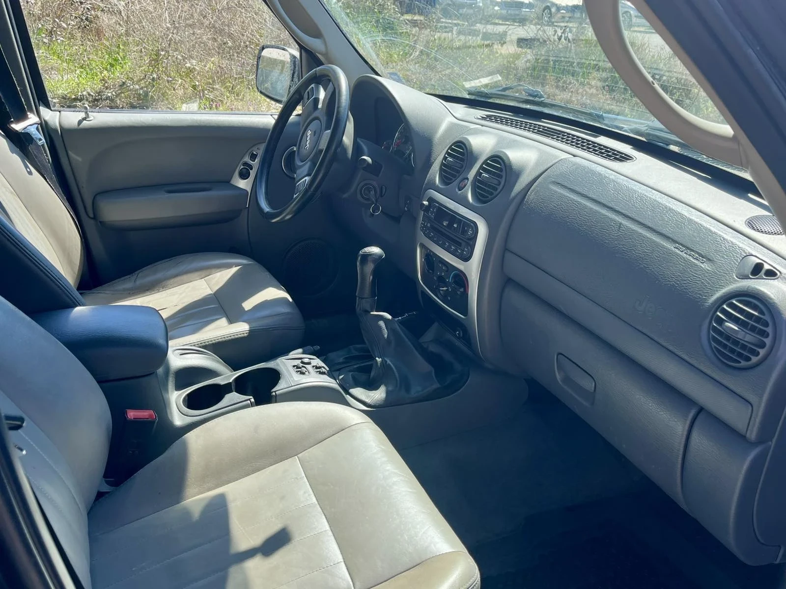 Jeep Cherokee, снимка 6 - Автомобили и джипове - 56054832