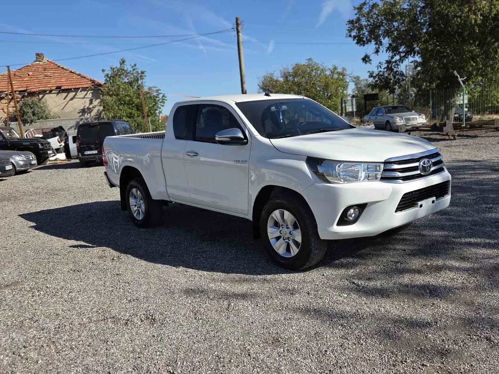 Toyota Hilux, снимка 4 - Автомобили и джипове - 56340876