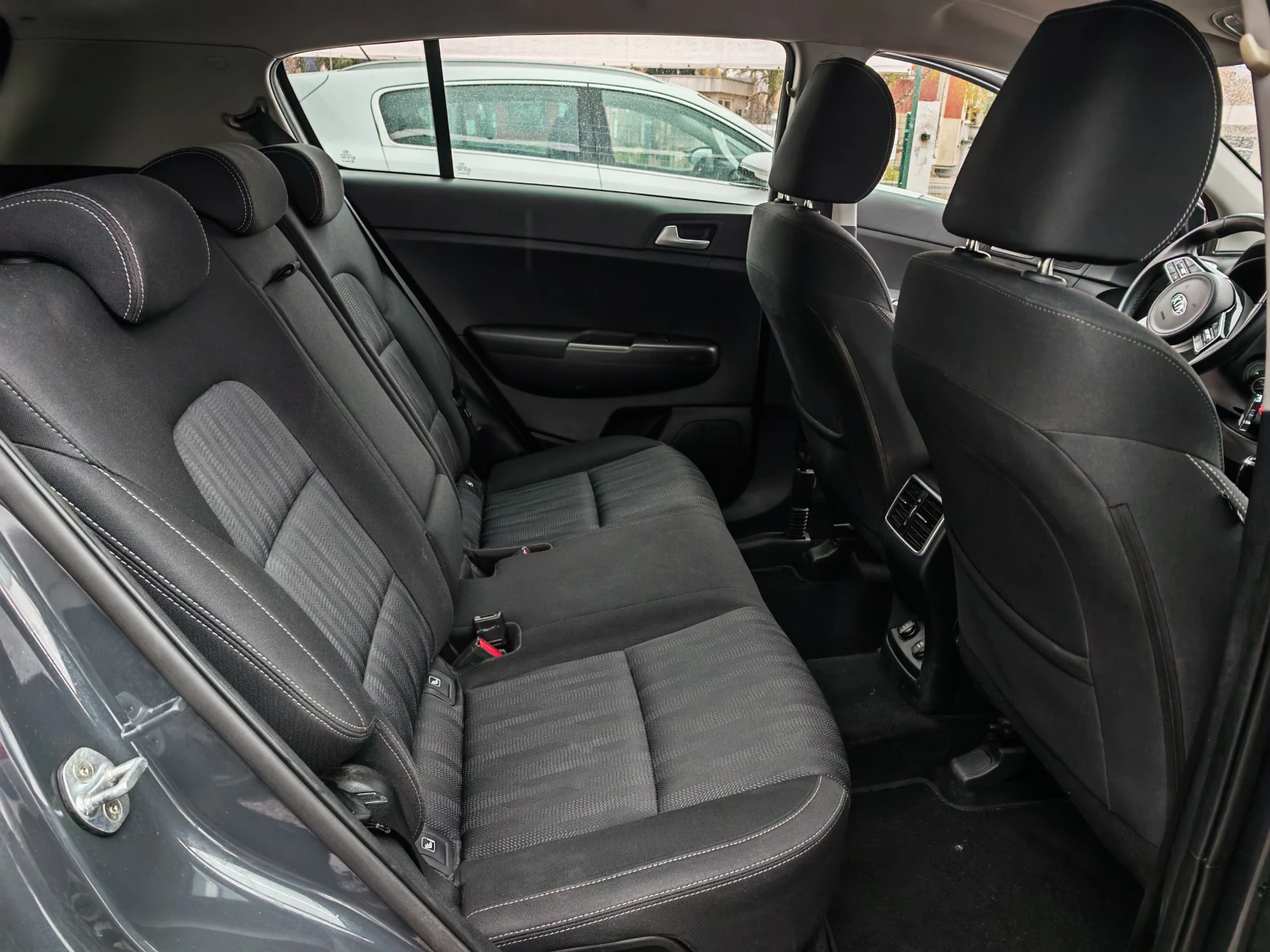 Kia Sportage 1.6-���-����-������-�������� ������ ������ | Mobile.bg � ����������� 10