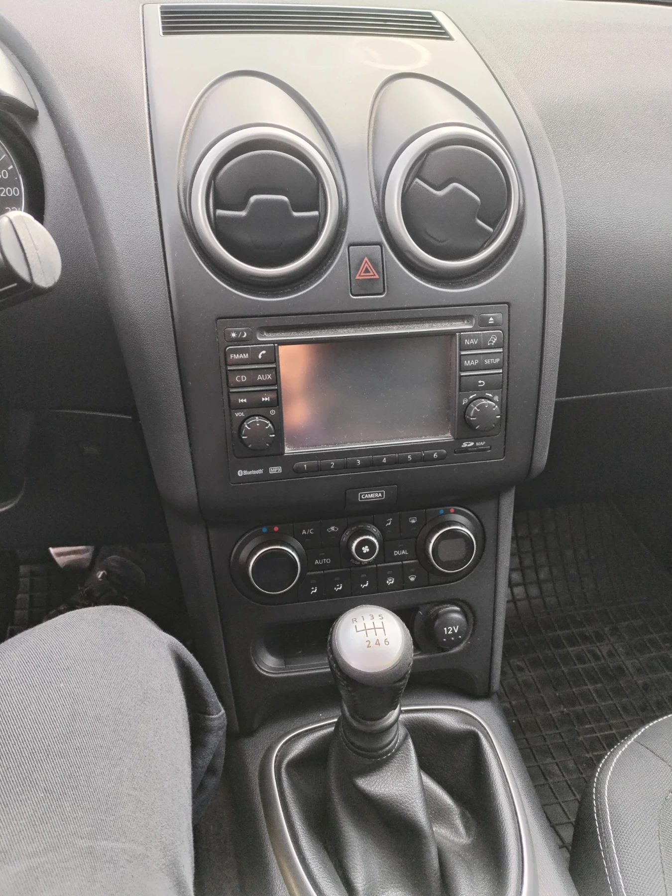 Nissan Qashqai, снимка 3 - Автомобили и джипове - 56695627