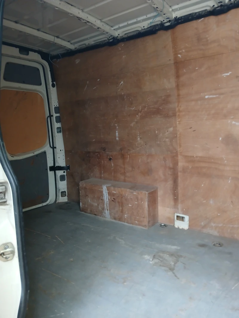 VW Crafter, снимка 8 - Бусове и автобуси - 47468791