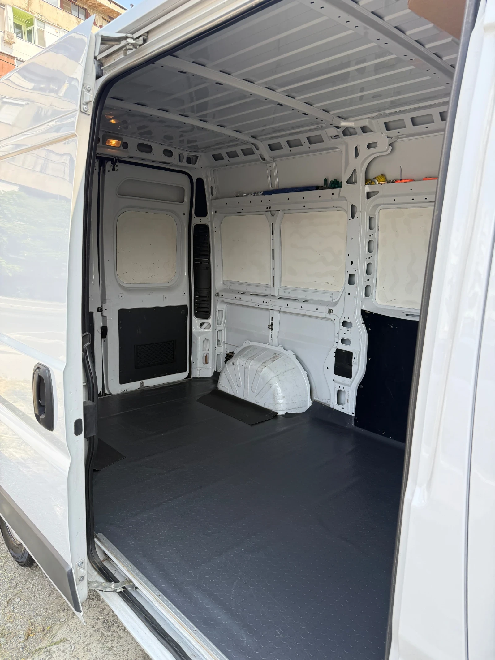 Fiat Ducato 2.3 - изображение 6
