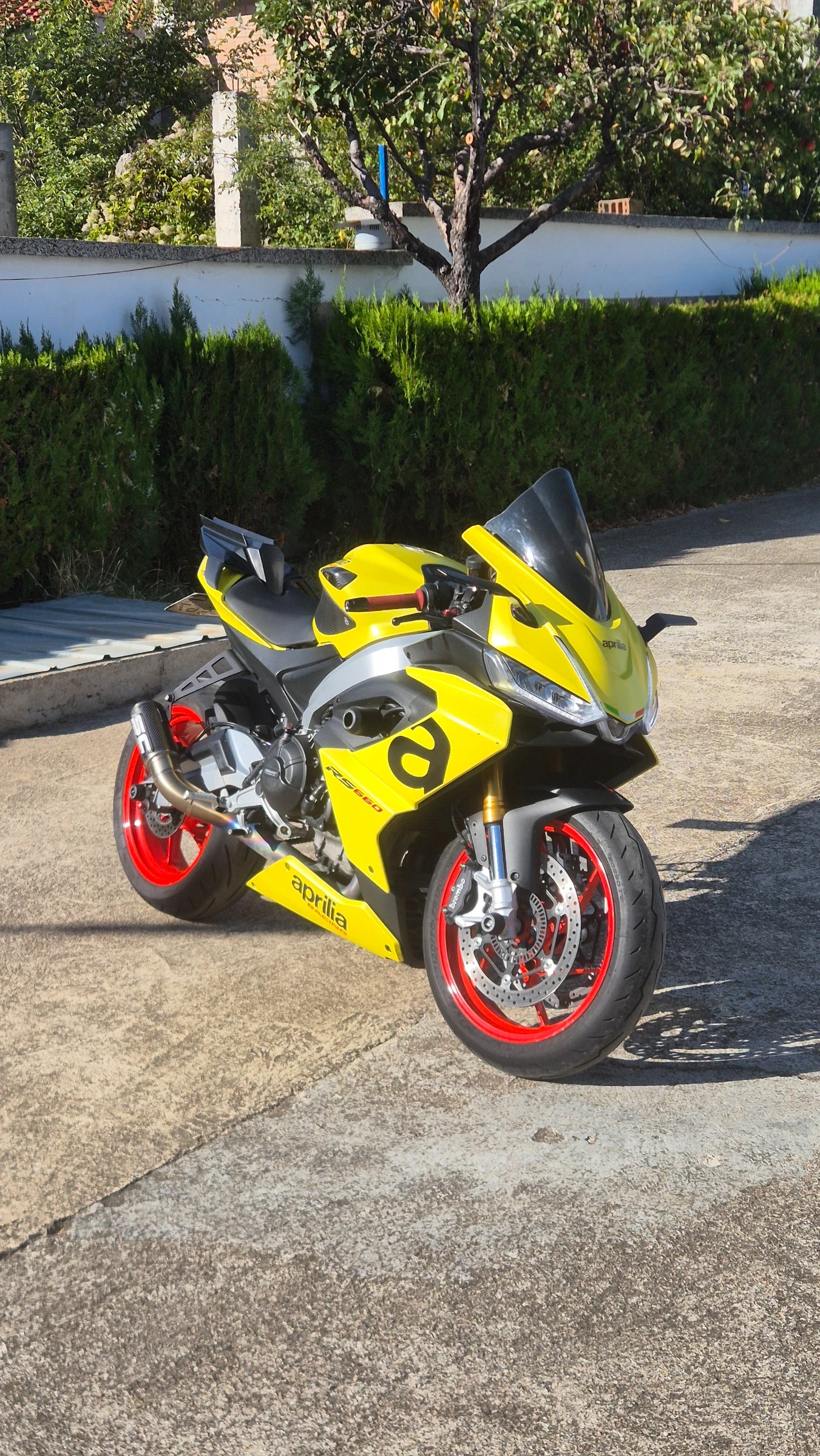 Aprilia Rs 660 Регистриран за А2, снимка 1 - Мотоциклети и мототехника - 56373933