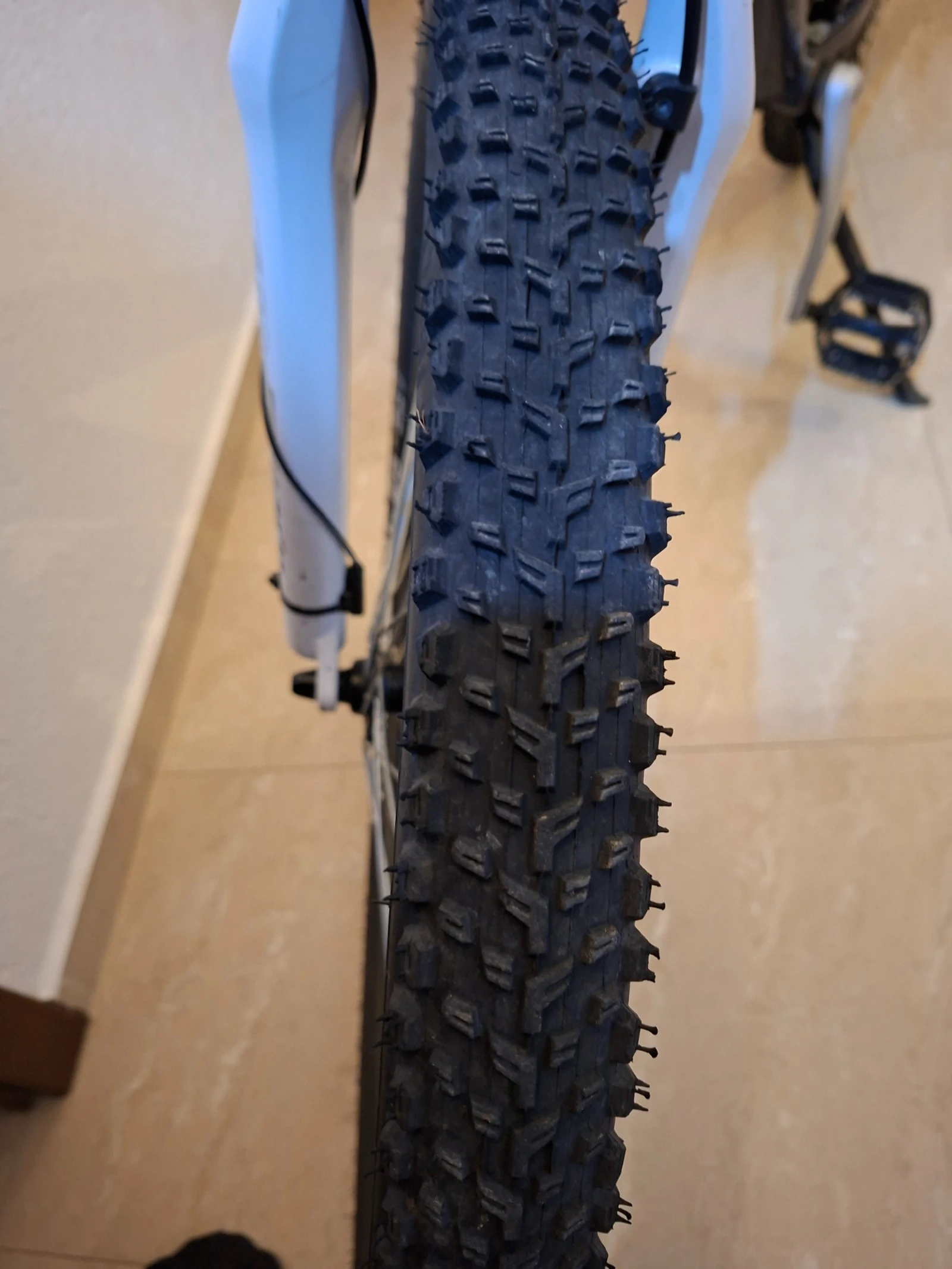 ��������� Hardrock | Mobile.bg � ����������� 6