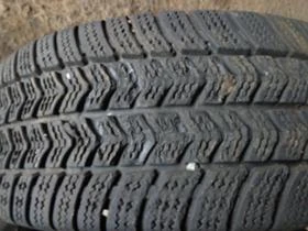 Гуми Зимни 225/70R15, снимка 6