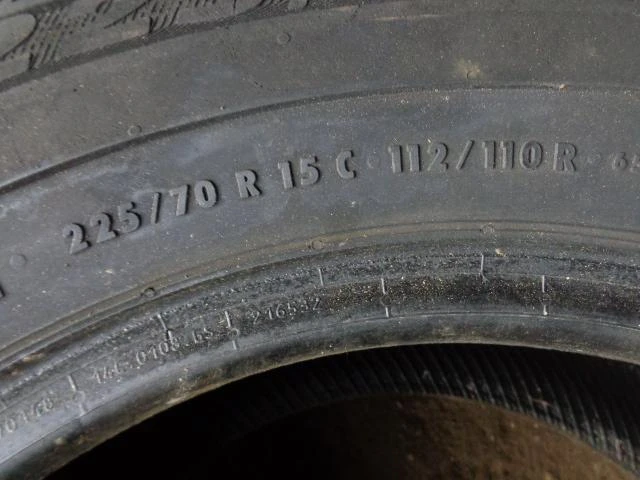 Гуми Зимни 225/70R15, снимка 11 - Гуми и джанти - 20268729