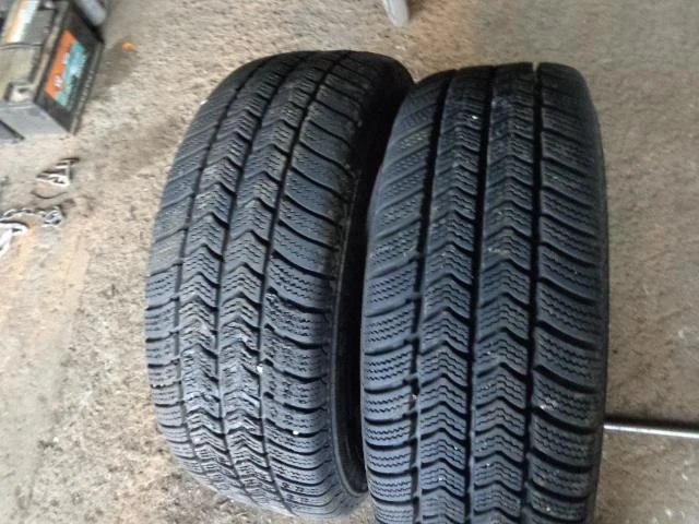 Гуми Зимни 225/70R15, снимка 14 - Гуми и джанти - 20268729