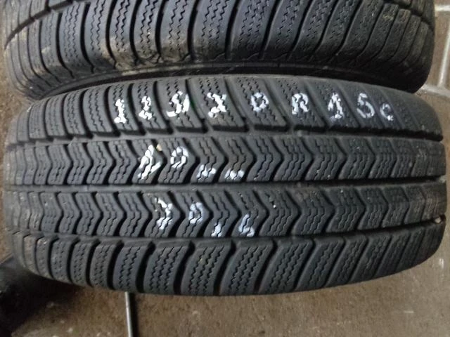 Гуми Зимни 225/70R15, снимка 4 - Гуми и джанти - 20268729