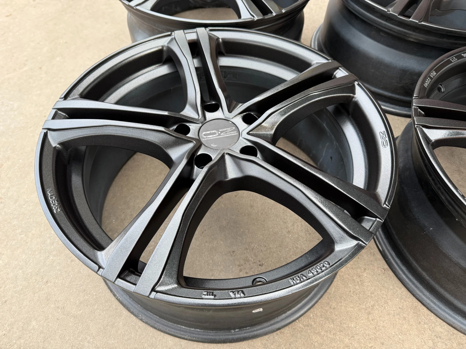 ������ | Mobile.bg � ����������� 9