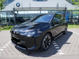 BMW iX xDrive60/FACELIFT/M-SPORT/SKY LOUNGE/H&K/360/ - 81880 € / 160143.36 лв. - 84986934 2