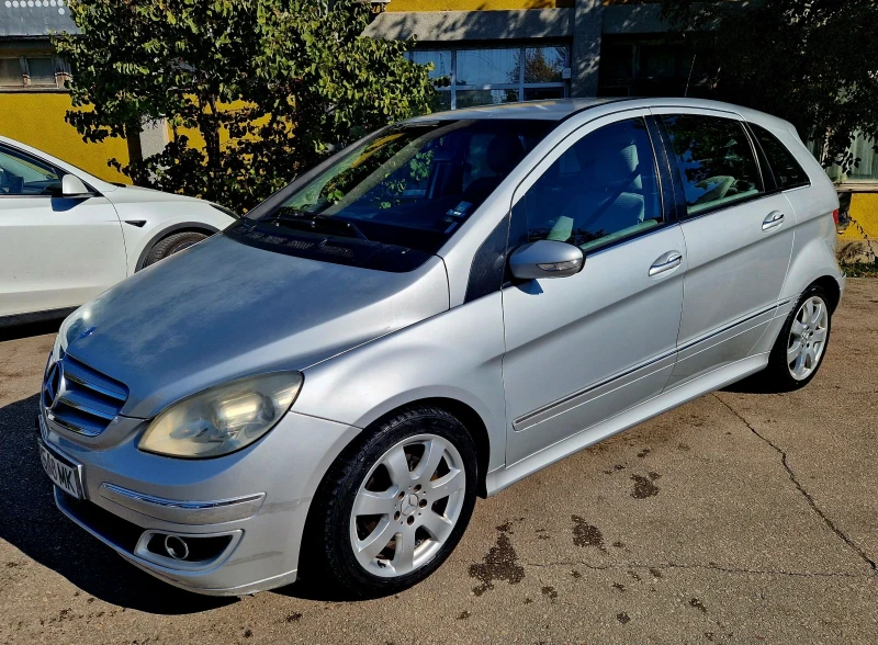 Mercedes-Benz B 180, снимка 1 - Автомобили и джипове - 48245461