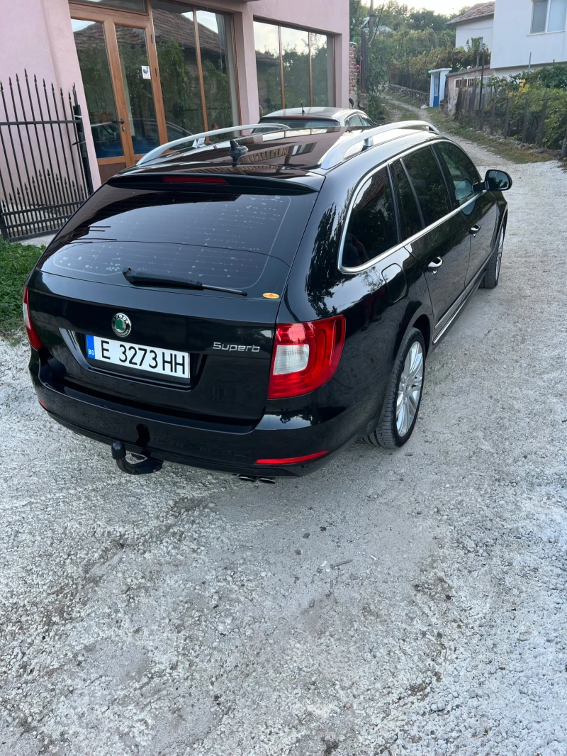 Skoda Superb, снимка 5 - Автомобили и джипове - 47389426